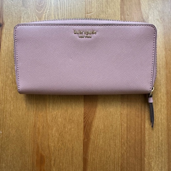 Kate Spade Pink Leather Wallet Sleek Design - Picture 4 of 5